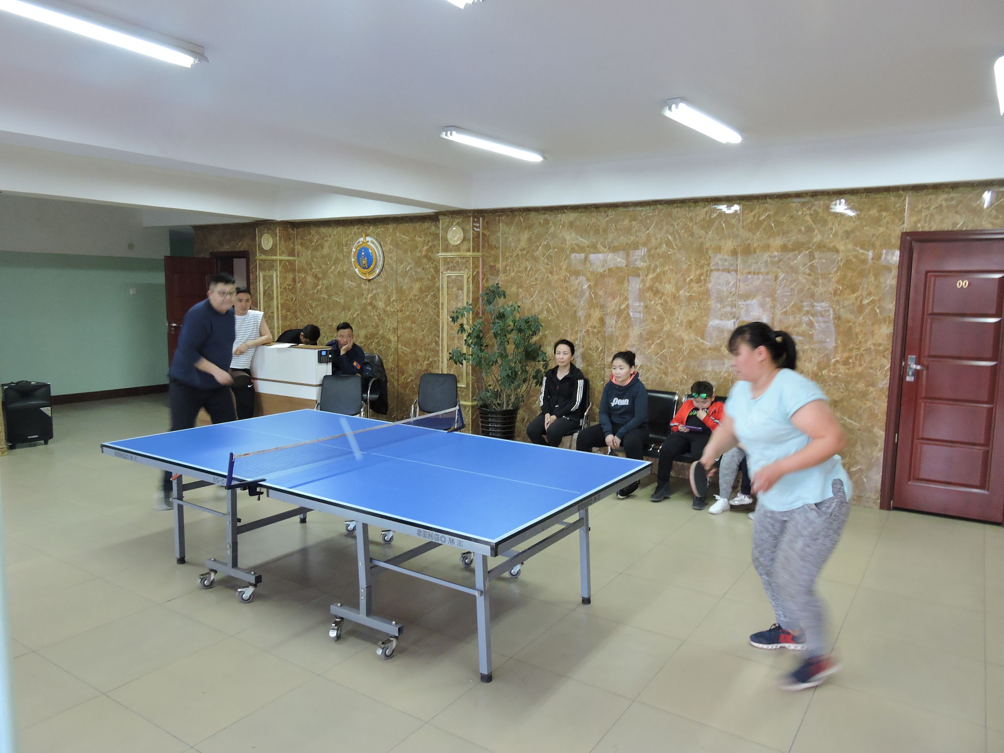 “ЭРҮҮЛ БИЕД САРУУЛ УХААН ОРШИНО” УРИАН ДООР  ШИРЭЭНИЙ ТЕННИСНИЙ ТЭМЦЭЭН  БОЛОН УНАДАГ ДУГУЙТАЙ  АЯЛАЛ ЗОХИОН БАЙГУУЛЖЭЭ.